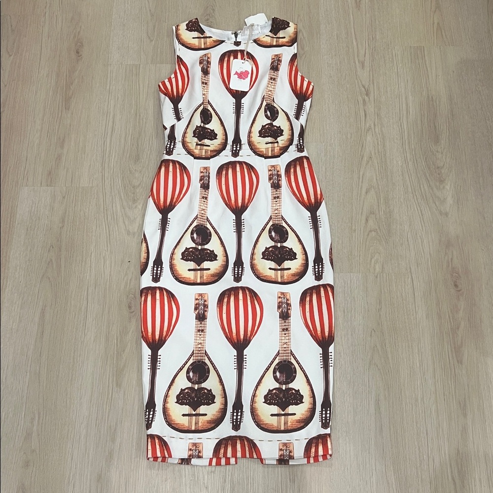 NWT L'ATISTE  Small White Dress with Red and Brown Print